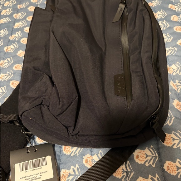 🟦 ALPAKA Metro Crossbody (LEFT Shoulder) – Axoflux | NWT - Picture 13 of 14